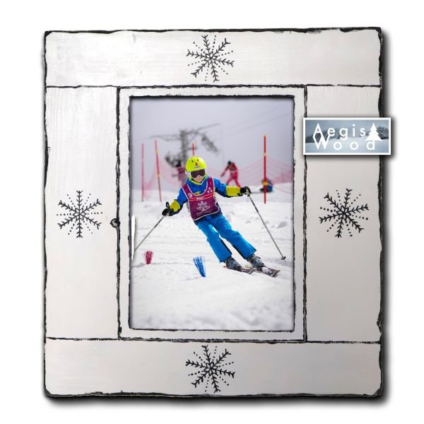 Cadre photo bois 45,5 x 42 cm pour photo A4, blanc et noir, flocons peints à la main, déco montagne chalet, cadeau Noël souvenir ski