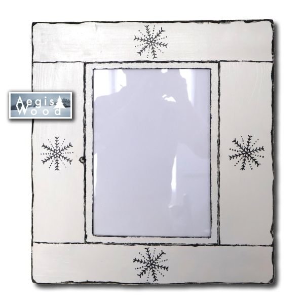 Cadre photo bois 45,5 x 42 cm pour photo A4, blanc et noir, flocons peints à la main, déco montagne chalet, cadeau Noël souvenir ski
