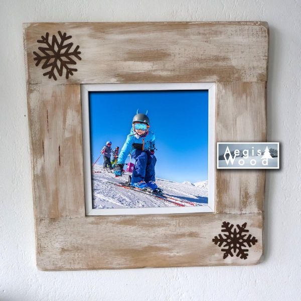 Cadre photo bois cérusé blanc 39x41 cm pour photo 20x20 – Flocons métal rouillé, déco chalet montagne, cadeau Noël souvenir ski