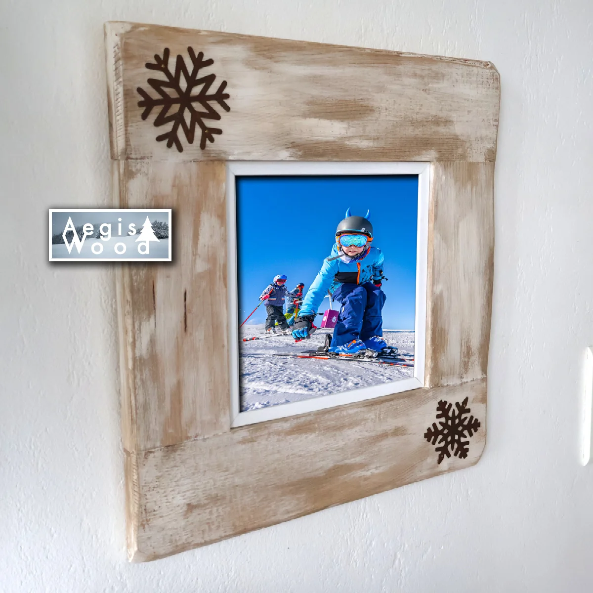 Cadre Photo Bois Rustique 39x41cm pour photos 20x20cm avec Flocons en Métal - Style Chalet Hiver