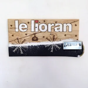 Tableau sur bois Station de ski Le Lioran - Ski peint, pyrogravure flocon de neige - Télécabine